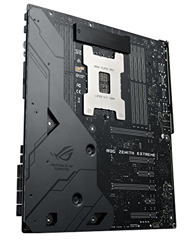 ASUS ROG Zenith Extreme Scheda Madre Gaming AMD X399 EATX con Dissipatore M.2, Aura Sync RGB LED, 802.11ad Wi-Fi, DDR4 3200 MHz, Tripla Scheda M.2, 10 G Lan, Porte U.2 e USB 3.1 Gen 2
