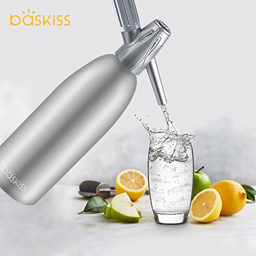 Baskiss Soda Siphon Maker, 1 Liter, Making Carbonated Soda Sparking Water for Juice Drinks Cocktail
