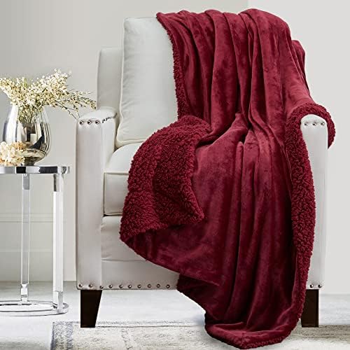 The Connecticut Home Company Throw Blanket, Soft Plush Reversible Velvet and Sherpa, Warm Thick Throws for Bed, Comfy Washable Bedding Accent Blankets for Sofa Couch Chair, 65x50, Merlot