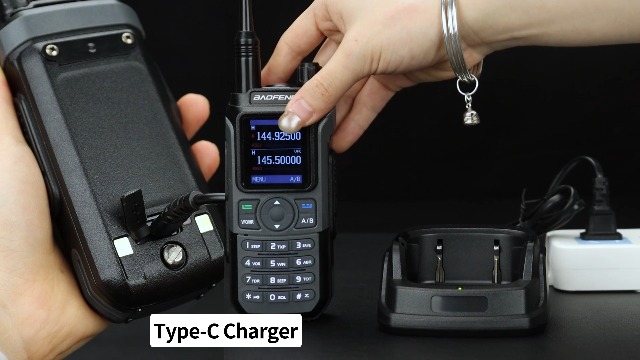 Baofeng-UV 21 Pro 広帯域受信機 エアバンド 盗聴器 Baofeng UV