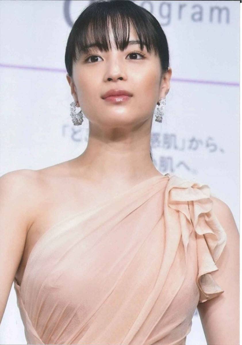 広瀬すず L版写真200枚セット、ダブりなし Amazon.co.jp: 広瀬すず L判 写真 50枚 おまけ2L判 5枚付き 計55