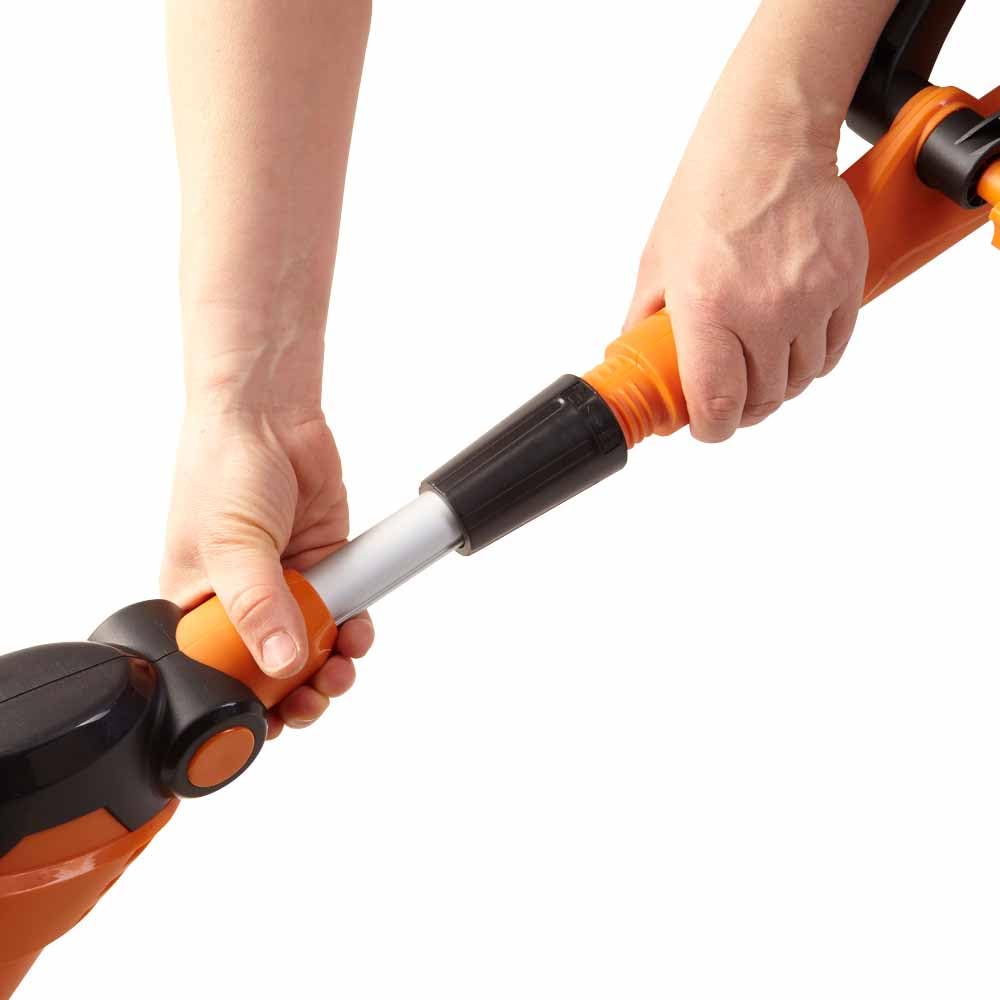 Limpiador de suelo eléctrico con cepillos intercambiables | Para suelos duros y juntas | Incl. Cepillo de nylon y alambre de acero | Mango telescópico, ajustable | 230 V | Para