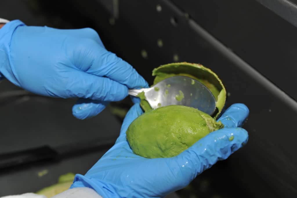 Guacamole tradicional Suave. PACK - 6. Salsa de guacamole Estilo Casero. Elaborado con 05% de aguacate fresco. Ideal para dipear y acompañar.