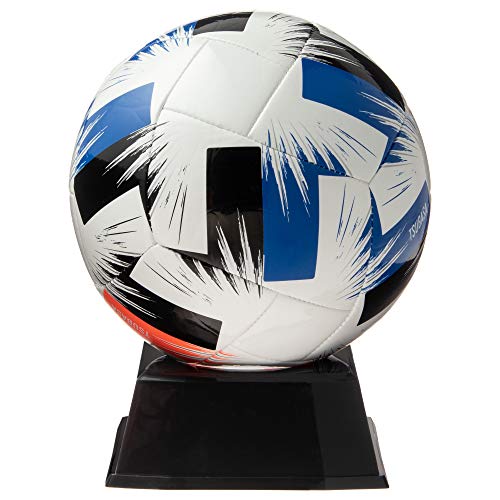 オススメの家用サッカーボールまとめ ゴールデンエイジ にはたくさんボールに触ろう ボールを蹴りに行こう