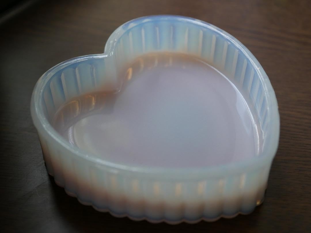 フェントン ミルクガラス・イリデセント（カーニバル）ガラス ハート型小物入れ Amazon.co.jp: フェントン ミルクガラスイリデセント