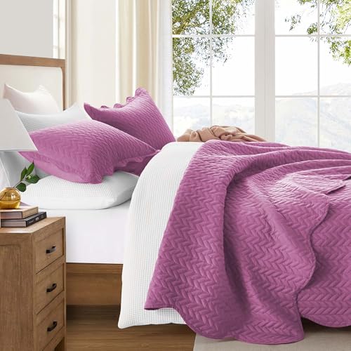 IR Imperial Rooms Queen Quilt Bedding Set Size (90" x 96") + 2 Pillow Shams (20" x 26"+ 2") - 3 Pcs All Season Lightweight Reversible Microfiber Coverlet Embossed Quilt Bedspread (Purple)