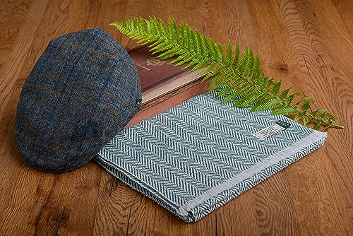 Mucros Weavers Men's Irish Trinity Flat Cap Driving Cap Made in Ireland (Col 782 Plaid Hunter Green, Large)