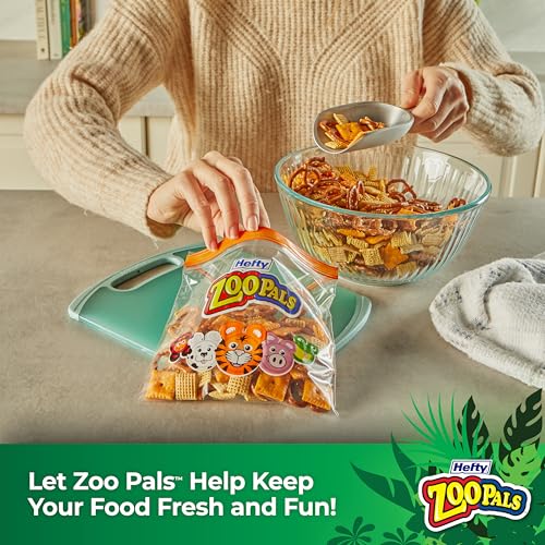 Image of Hefty Zoo Pals Press to Close Sandwich Bags, 50 Count, Easy Cleanup, For Lunches, Car Trips, and More (Pack of 2)