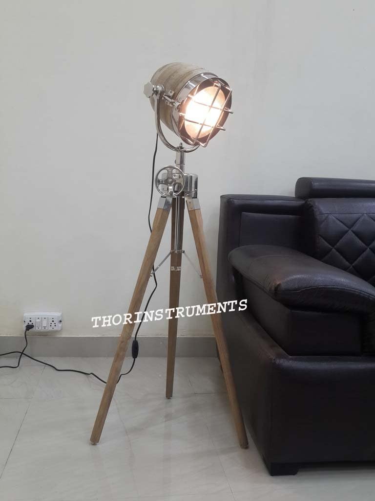 THOR INSTRUMENTS Royal Style Wooden Searchlight Nautical Floor Lamp Rustic Vintage Home Decor Gifts