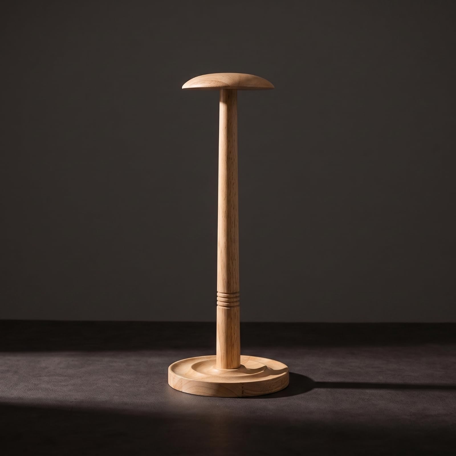 Espositore da Tavolo per Cappelli, Altezza 43 Cm, Modello 3, Colore Legno, Versione Prolungata, Base Concava