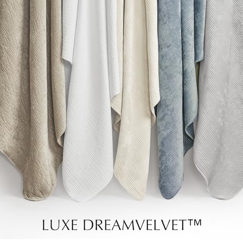 EverGrace Striped Channel Velvet Quilt Set, King Size, Urban Taupe by EverGrace - Used condition - Image 7