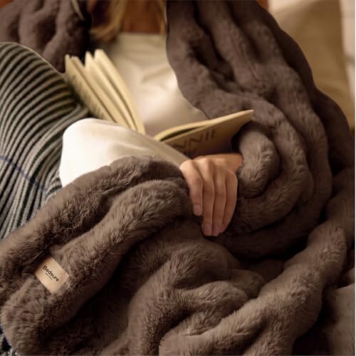 Image of Bedsure Fluffy Bubble Faux Fur Throw XL Blanket, 50 inchx70 inch, Chestnut Brown