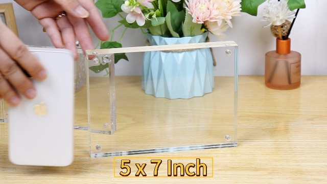 Amazon.com - Sezanrpt Acrylic 4x6 Picture Frame, Clear Photo