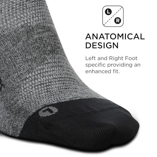Image of Feetures Elite Light Cushion Mini Crew Sock - Sport Sock with Targeted Compression