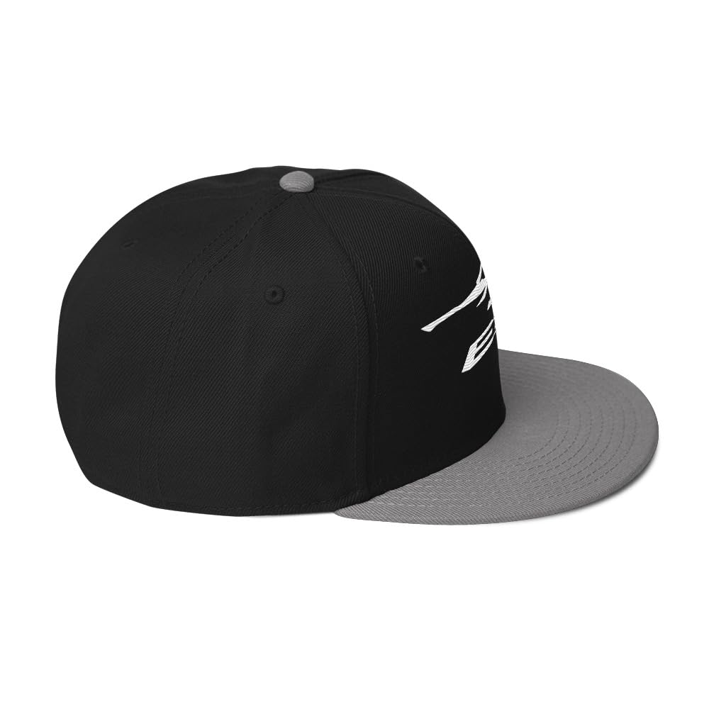 Samochód sportowy C8 E-Ray sylwetka czapka snapback