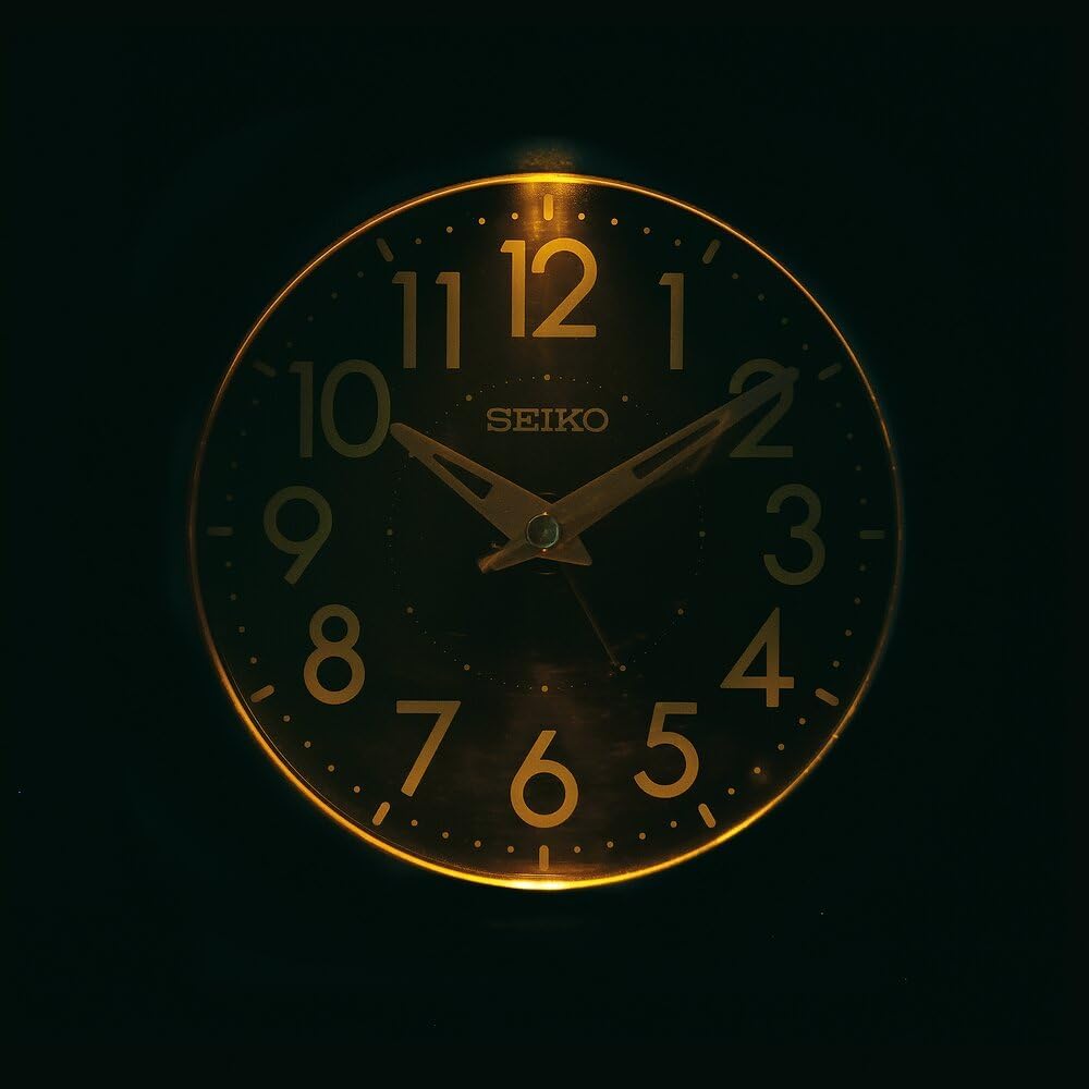 Seiko Clock KR519K Alarm Clock, Automatic On, Analog, Focusing Resin Dial, Black Metallic, 4.5 x 4.5 x 3.1 inches (115 x 115 x 79 mm)