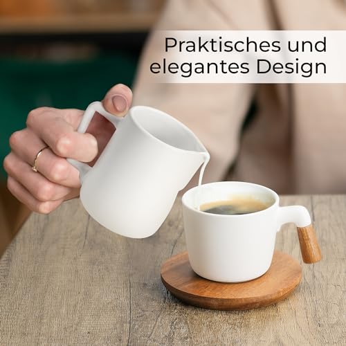 MIAMIO - Milch und Zucker Set mit Deckel und Löffel/Keramik Milchkännchen mit Holz Tablett - Mikrowellen- und Spülmaschinenfest (Weiß)