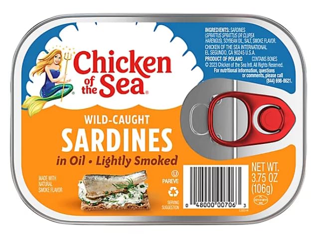 Chicken of the Sea - Sardinas capturadas en aceite ligeramente ahumadas, 3.75 oz