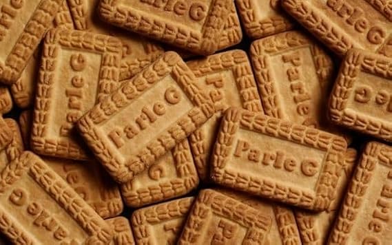 Parle-G Biscuits Gold - 100g (Pack of 10) | Classic Crunchy & Milky Biscuits | High-Energy Tea-Time Snack | Nutritious & Energizing