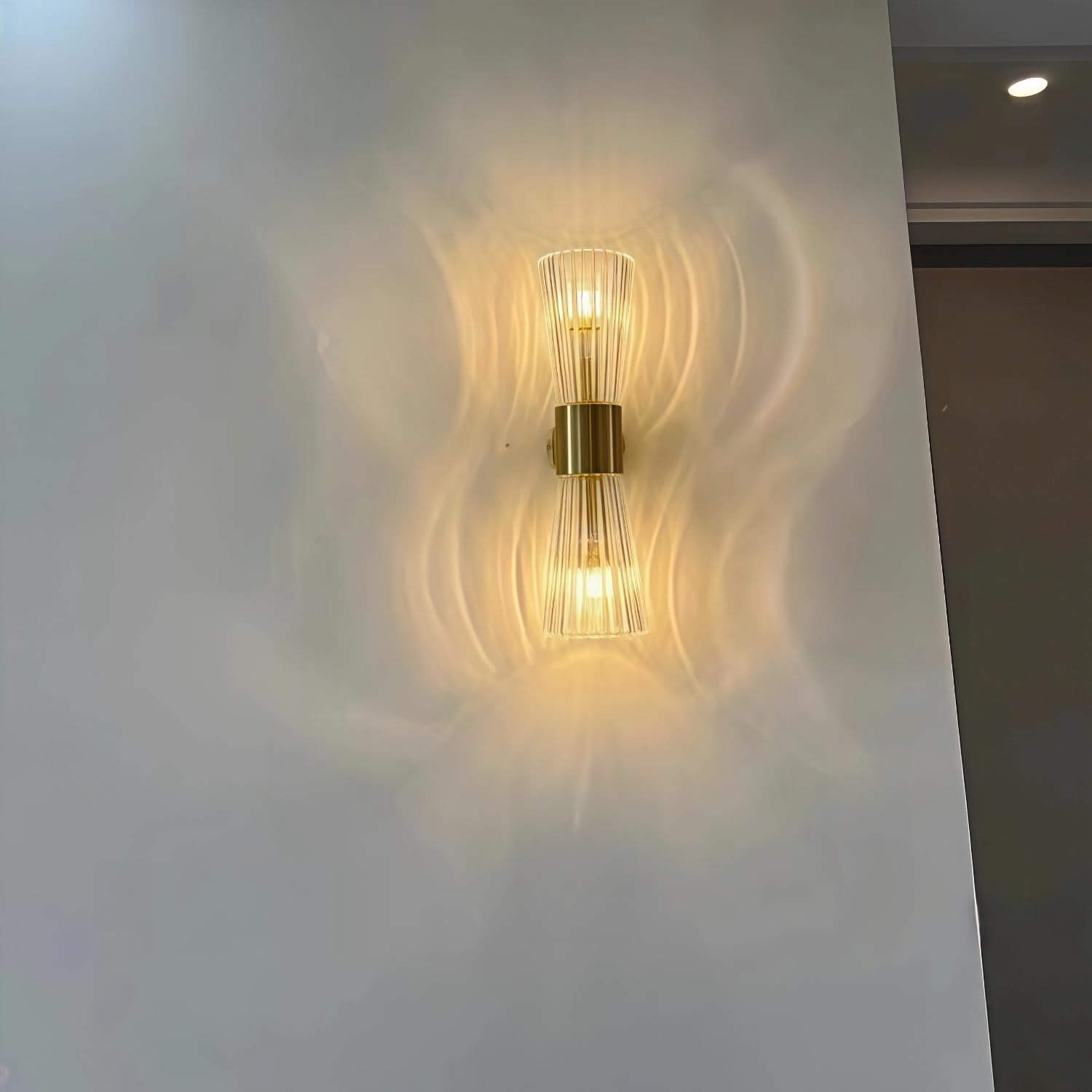 KXEcoLife 2-Light Modern Gold Wall Sconce, Bathroom Sconces Lighting with Clear Glass, Luxury Light Fixtures for Bedroom, Living Room, Bathroom, Dining Bedside, Vanity Mirror Lamp