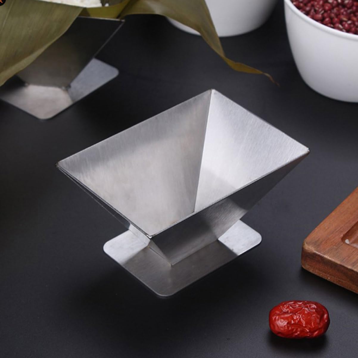 CLISPEED 4 Pièces Moule à Acier Inoxydable pour Dumplings Forme de Pyramidale Quadrangulaire Outil pour Festival Dragon Boat Cuisine Maison Restaurant