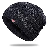 ❄ Strickmütze mit sehr weichem, samtigem Innenfutter (fleece). Von außen verfügt sie über ein Grobstrickdesign, von Innen hält sie aber wegen des stoffes sehr warm.