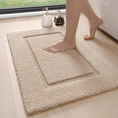DEXI Tapis de Bain 50 x 80 cm, Absorbant et Antiderapant, Lavable en Machine, Moelleux en Microfibre, pour Salle de Bains, Douche, Baignoire, Beige