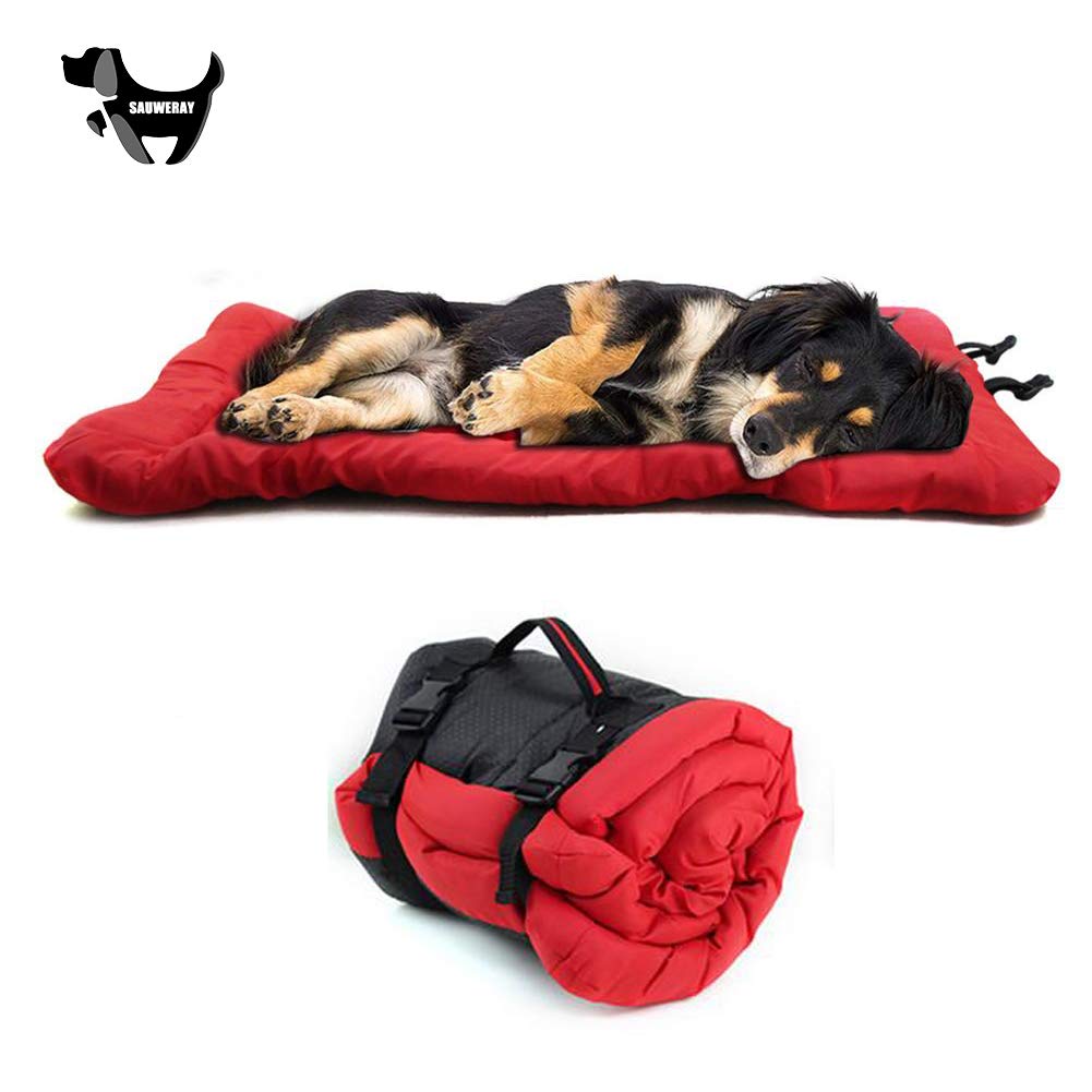 Tapis de chien pour voiture rouge lavable idéal pour les voyages en famille