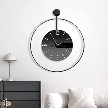 ヨーロッパ式の柱時計モダンでシンプルな装飾の壁掛け時計無打孔壁掛け時計 Amazon｜ヨーロッパの創造的な壁掛け時計、おしゃれ な 壁掛け