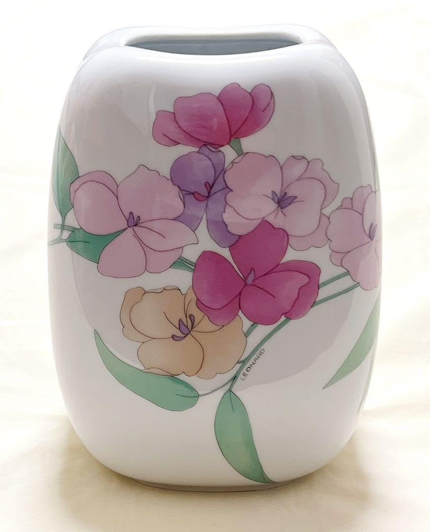 ドイツ製　HUTSCHEN REUTHERフッチェンロイター　レオナール　花瓶 ドイツ製 HUTSCHEN REUTHERフッチェンロイター レオナール 花瓶 【公式
