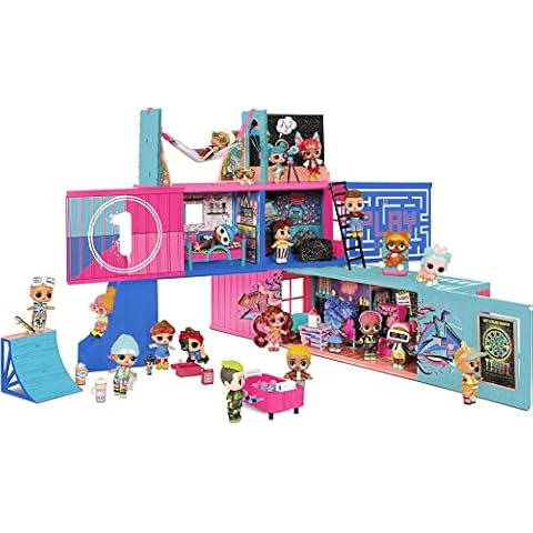 L.O.L. Surprise! Fashion Show House Playset Cover