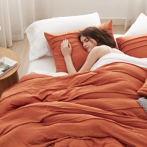 Image of Bedsure King Comforter Set - 4 Pieces Pinch Pleat Bed Set, Burnt Orange Boho Bedding for All Season, 1 Soft Comforter, 2 Pillowcases, 1 Decorative Pillow