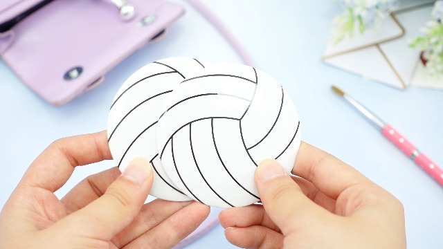 Tandem Sport Volleyball-Kompaktspiegel - Doppelseitiger Taschenspiegel 6,3 Cm, Perfekt Für Spielerinnen