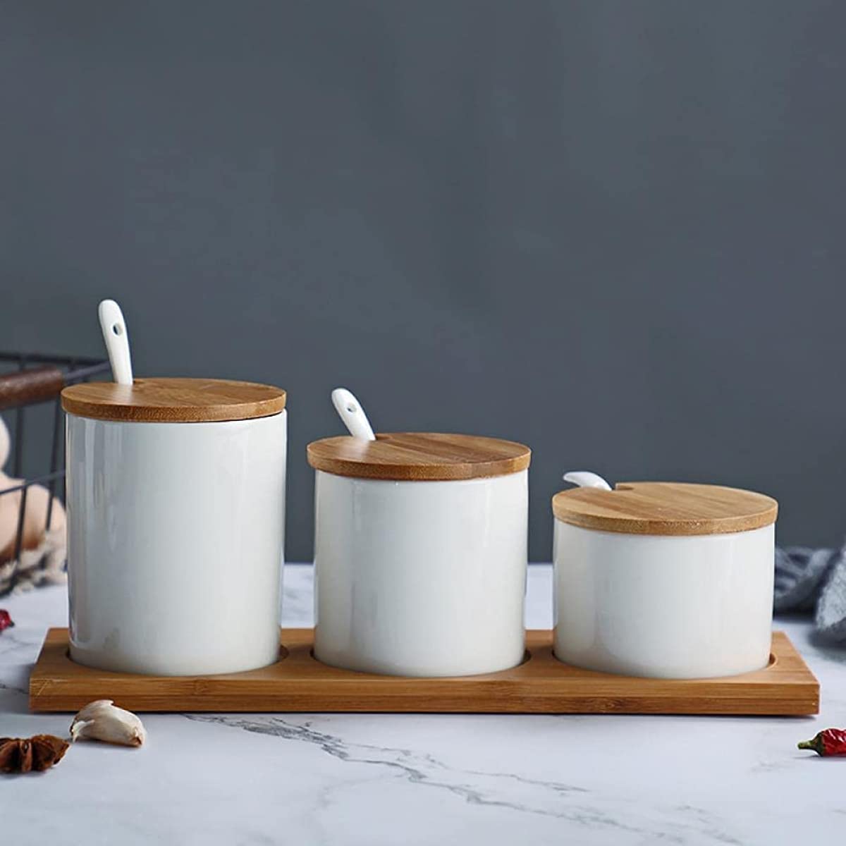 Słoiki na przyprawy, ceramiczne słoiki do przechowywania, miski na cukier, słoiki na przyprawy do kuchni, ceramiczne miski na cukier z łyżkami cukru i pokrywkami do domu i kuchni, przybory kuchenne -