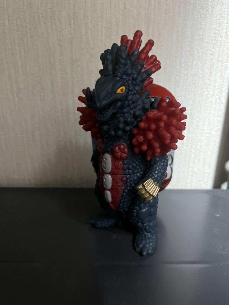 Amazon.co.jp: ウルトラ怪獣500 58 ミサイル超獣 ベロクロン ライブ