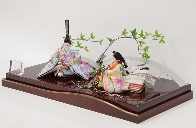 色絵香合、立ち雛人形、昭阿弥作。 色絵香合、立ち雛人形、昭阿弥作