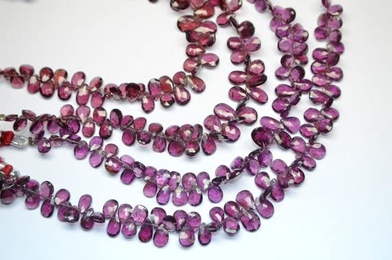 Perles grenat rhodolite naturelle en poire pour créer vos propres bijoux d'été