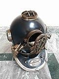 Casco subacqueo antico per decorazione