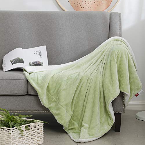 SOCHOW Waffle Sherpa Fleece Throw Blanket, Super Soft Fuzzy Warm, Lightweight Fluffy Reversible Plush Blanket for Bed Sofa Couch, 127cm×150cm Lime Green - Image 5