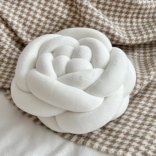 Décor mignon pour canapé avec un coussin fleur poétique et chaleureux