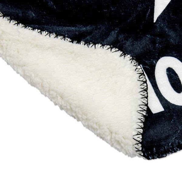 AMNESIA フリースブランケット 03ea6f9d24ba018c5b008603c24166