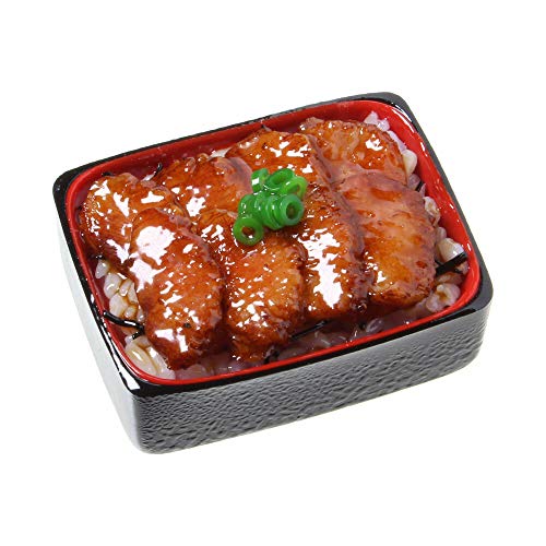 食品サンプル屋さんのマグネット（牛タン重）【食品サンプル ミニチュア 雑貨 食べ物 和食 牛たん 肉 牛たん重 重箱 外国 土産 リアル】