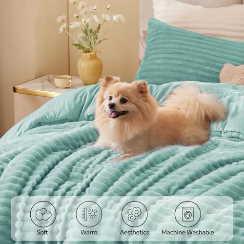 Image of BEDELITE Fleece Queen Comforter Set -Super Soft & Warm Fluffy Haze Blue Bedding, Luxury Fuzzy Heavy Bed Set for All Season with 2 Pillow Cases