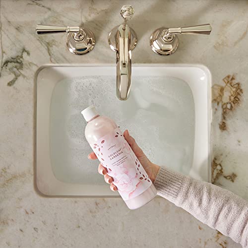 Thymes TH04103823600 Goldleaf Gardenia Hand Wash Refill - Scented Liquid Hand Soap thumb #2