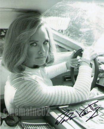 Amazon 直筆サイン入り写真ワンダ ベンサム 海外ドラマ 謎の円盤ufo レイク大佐 アイドル 芸能人グッズ 通販