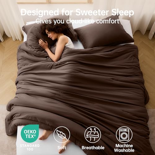 Image of MUXHOMO Oversized Queen Comforter Set, Lightweight Down Alternative Bed Set | All Season 3 Piece Bedding Set,Ultra Soft Down Alternative,Includes 1 Comforter 98x98 and 2 Pillow Shams 20x26,Dark Brown