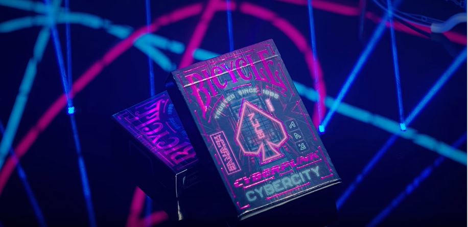 Amazon.com: Bicycle Cyberpunk Cybercity Premium Playing Cards, 1