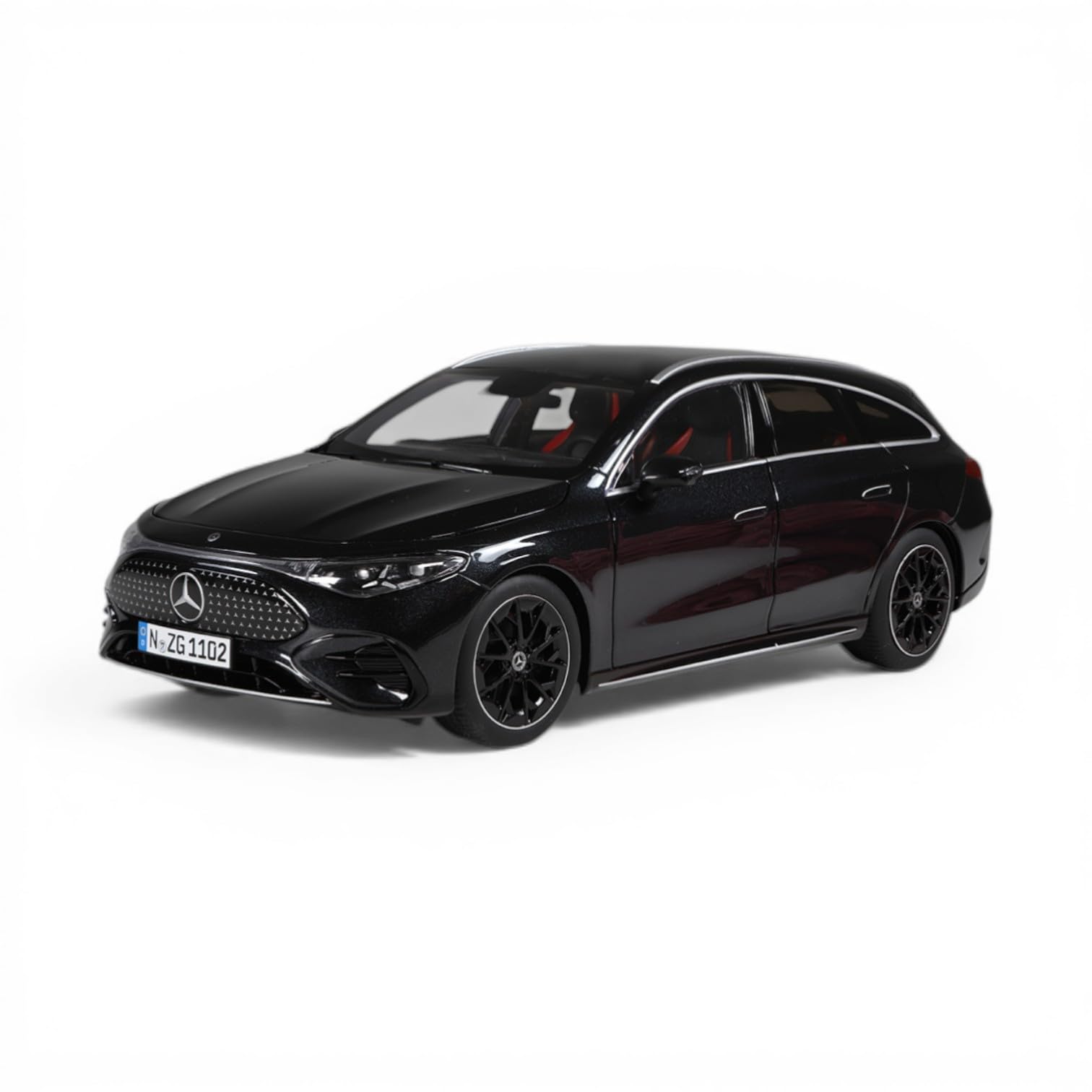 Mercedes‑Benz CLA Shooting Brake mit EQ-Technologie 1:18 Modellauto Diecast – Premium Miniatur in Polarweiß mit EQ‑Technologie, detailreiches Metallmodell für Sammler (kosmosschwarz)