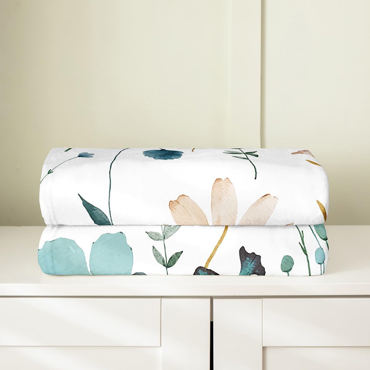 Erosebridal Minimalist Floral Fuzzy Blanket Queen 90X90,European Style Throw Blanket,Teal Beige Flower Bed Blanket,Garden Botanical Leaves Fleece Blanket for Kids Girls Teens