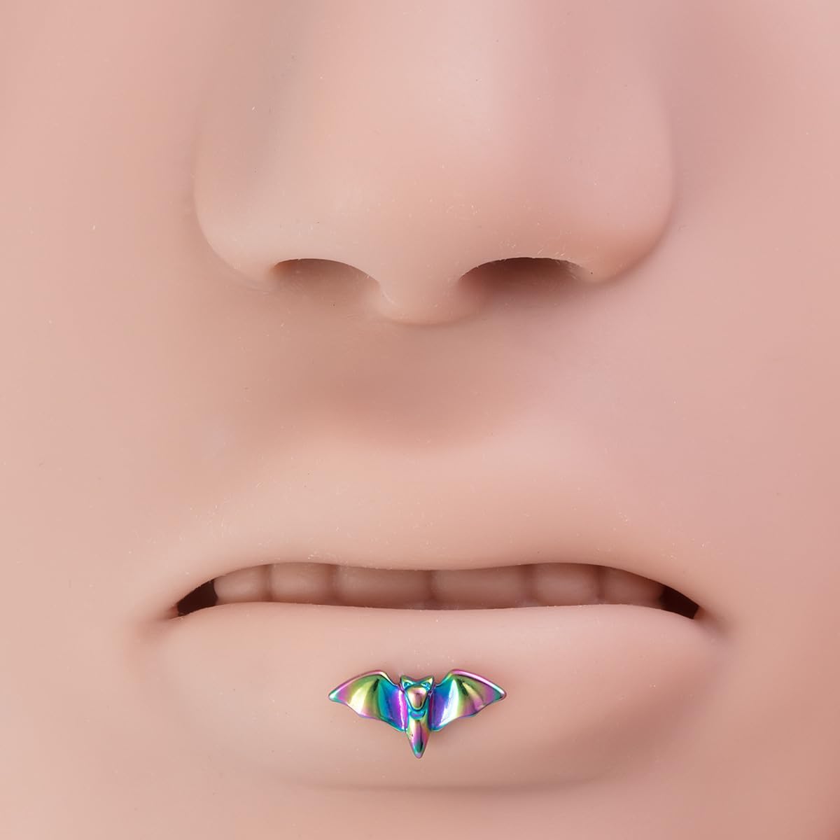 4Pcs 16G Bat Lip Rings for Women Men Stainless Steel Labret Monroe Lip Studs Conch Helix Cartilage Earrings Studs Halloween Body Jewelry